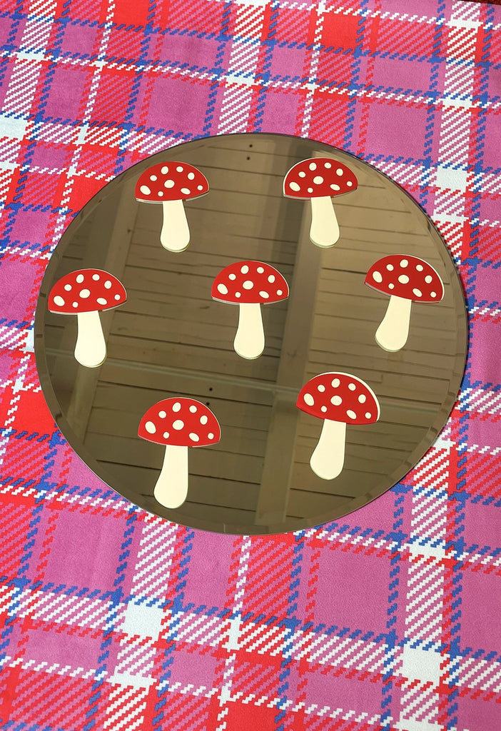 Mushroom Mirror - HAYLEY ELSAESSER 