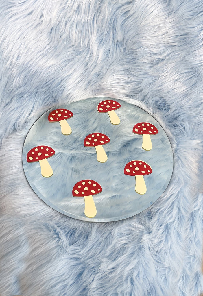 Mushroom Mirror - HAYLEY ELSAESSER 