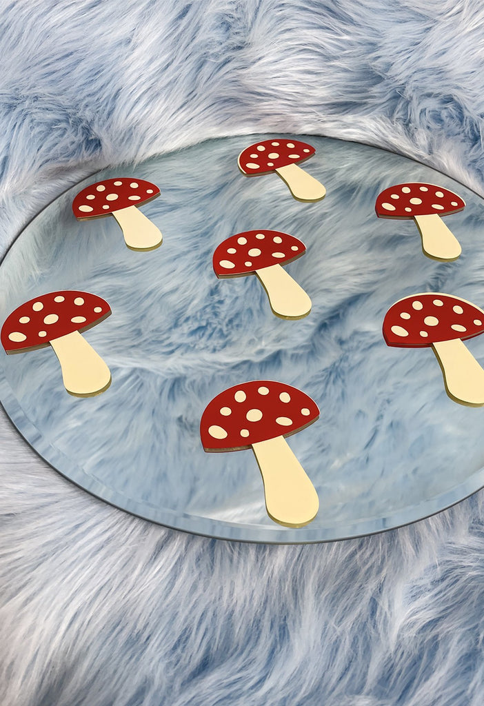 Mushroom Mirror - HAYLEY ELSAESSER 